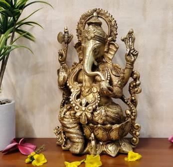 Brass Ganesh on Lotus : THSGEV 5892